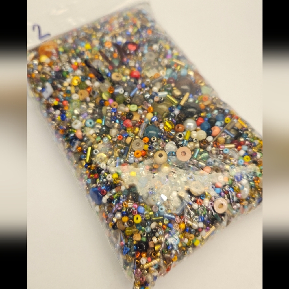 Mixed Glass Seed Beads - Multi-Color Assortment for Jewelry Making - Picture 3 of 5